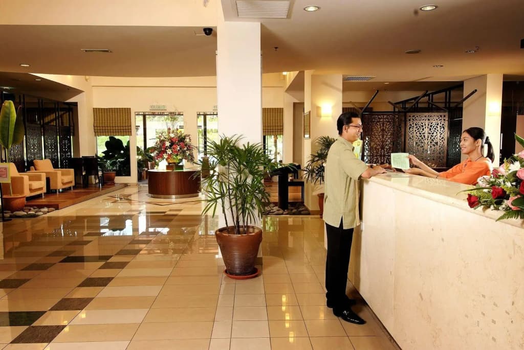 Suria Service Apartment Hotel - photo 14