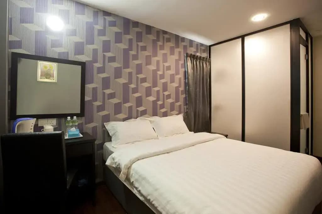 OYO 383 V3 Hotel Nusajaya - photo 22