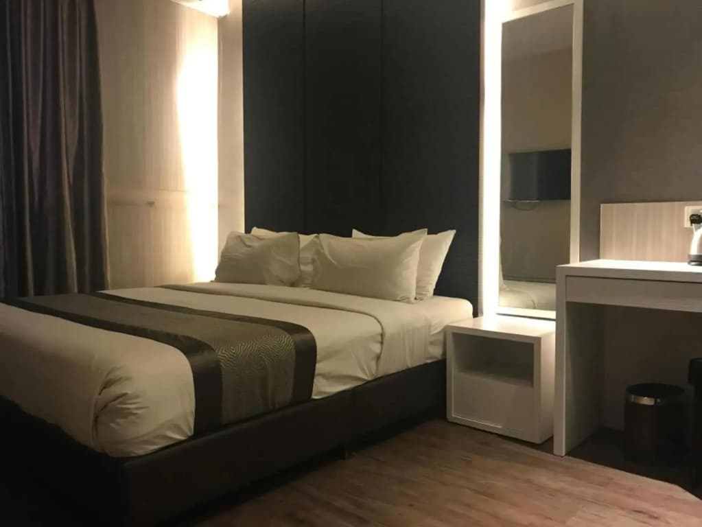 Hotel Austin Paradise Skudai - photo 4