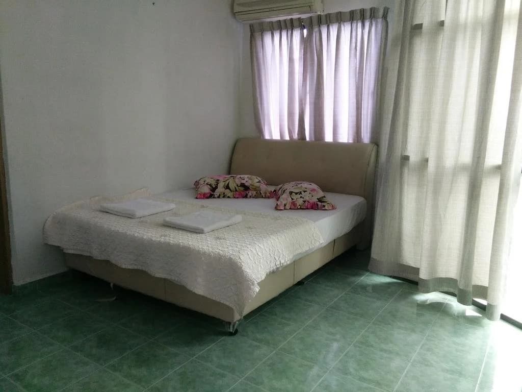 Ewans Guesthouse - photo 8