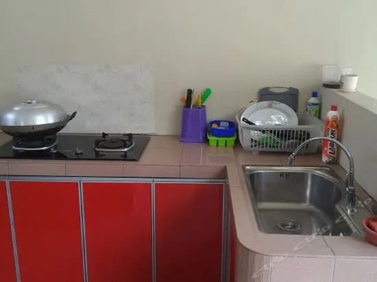 Bukit Indah Guesthouse - photo 14