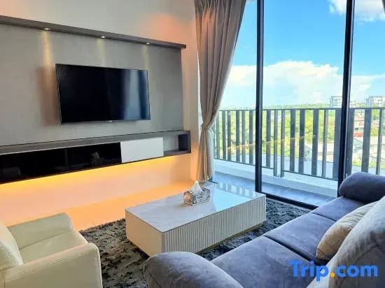 Jeff & Ricky Homestay@156 Tropic City View Condo - photo 11