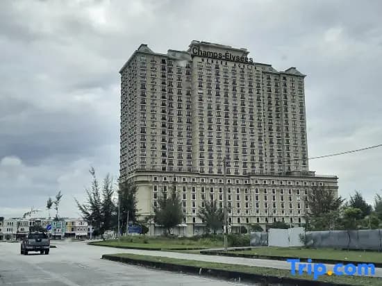Champs Elysees Homestay by Landmark @ Kampar - photo 2