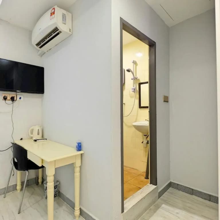 KK Room at Kota Kinabalu City Center - photo 7