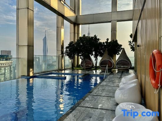 Queen Suites Tropicana The Residence by KLCC - photo 17