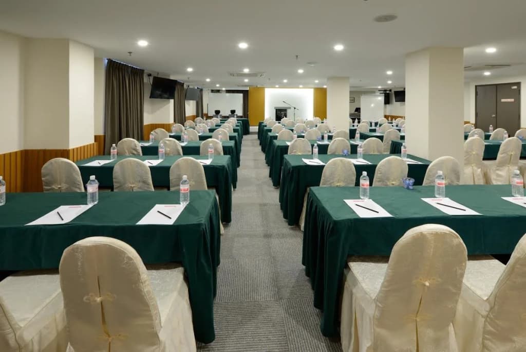 E-Red Hotel Sdn Bhd - photo 9