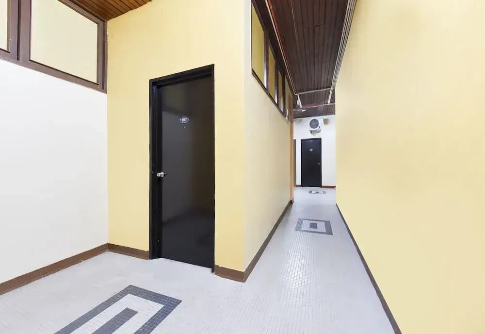 OYO 91052 Hotel Kenangan - photo 11
