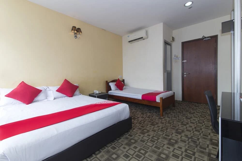OYO 489 Pegasus Inn Hotel - photo 6