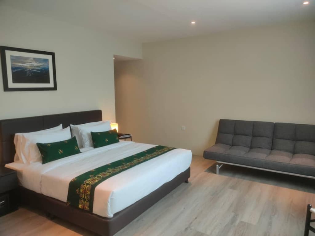Telang Usan Hotel - photo 40