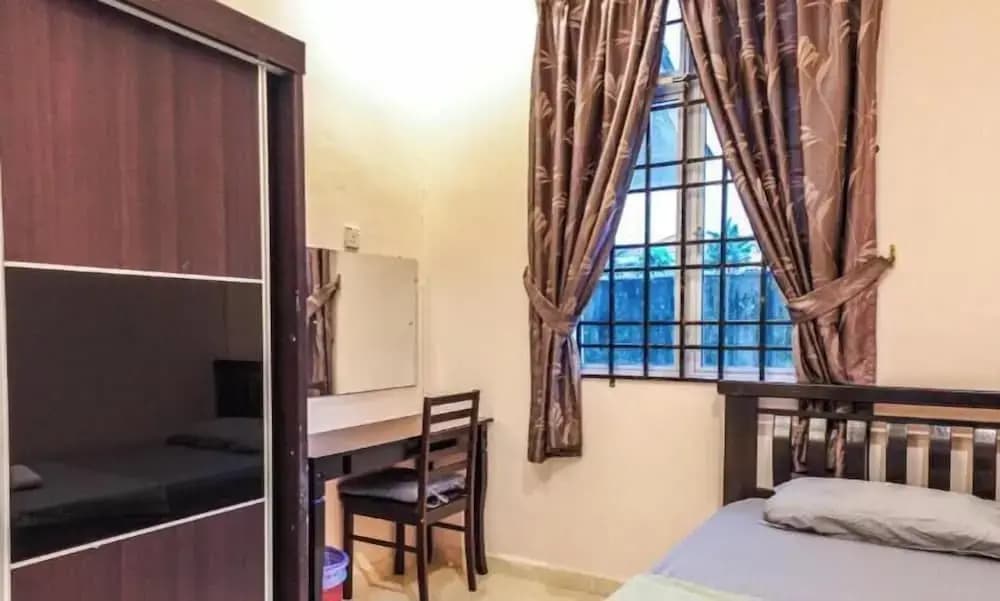 Kota Bharu Family Bungalow Homestay - photo 3