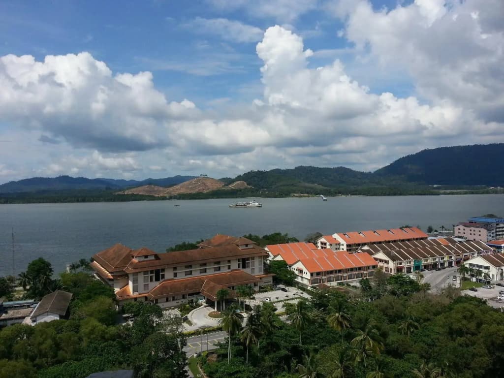 Lumut Valley Resort Condominium - photo 15
