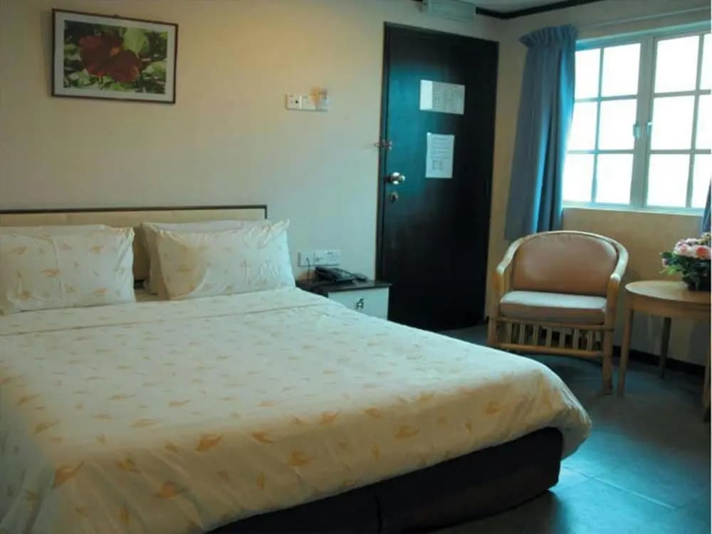 TS Hotel Taman Rinting - photo 3