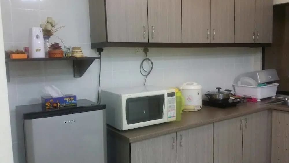 Cinta Kristal Villa Homestay Kajang - photo 10