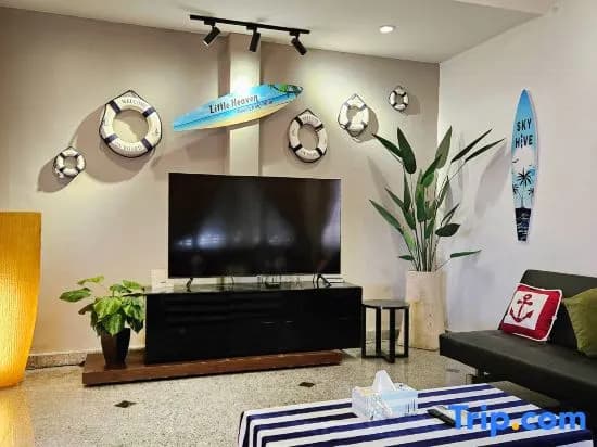 Little Heaven by Sky Hive, A Beach Front Bungalow - photo 3