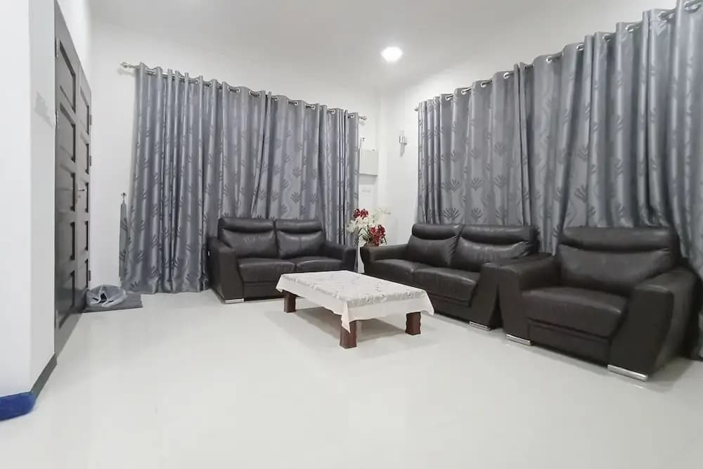 OYO 90203 Emma Sukma Homestay - photo 14