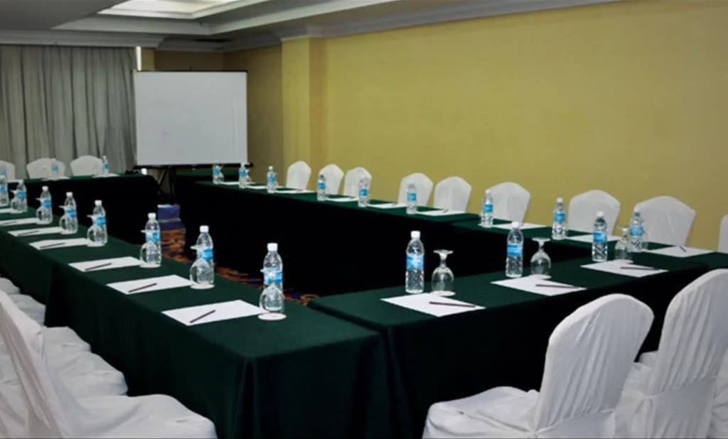 Tang Dynasty Bay Hotel Sepanggar - photo 5