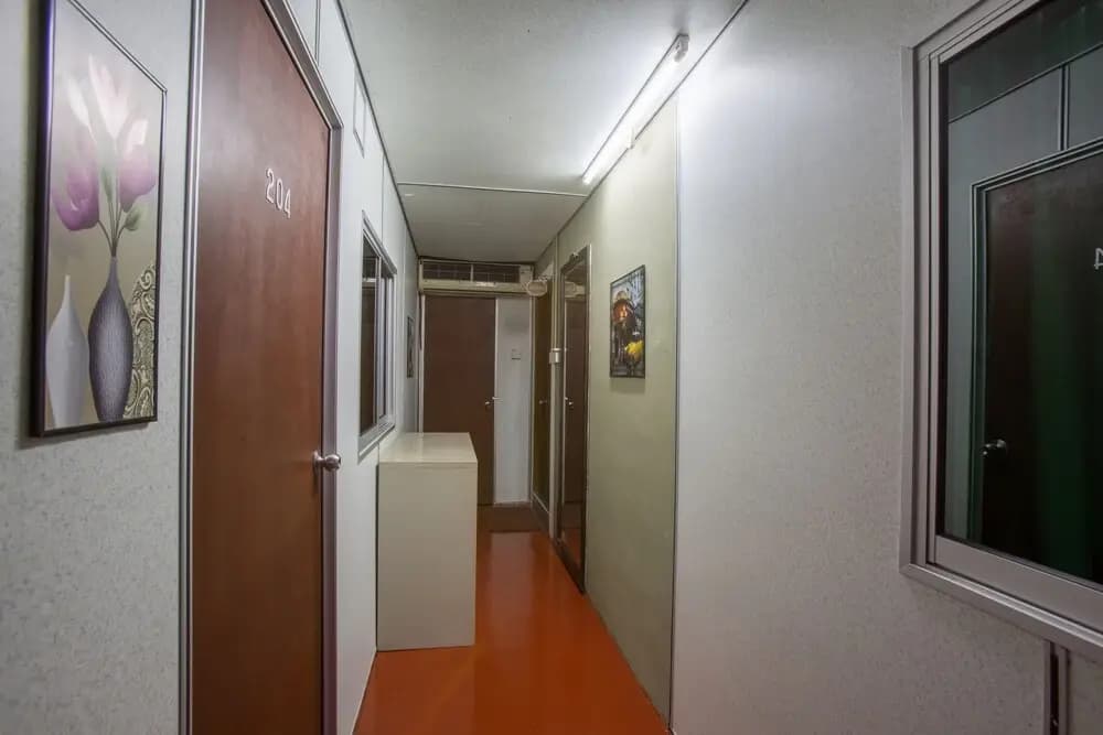 Musafir Transit Hotel by OYO Rooms - photo 13