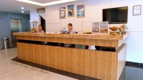 OYO 519 Domus Hotel - photo 15