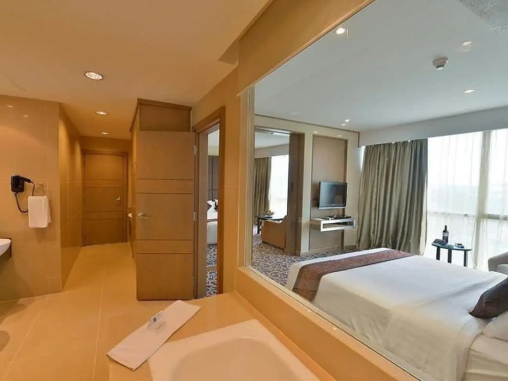 Novotel Kota Kinabalu - photo 14