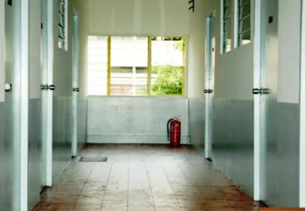 Stay-In Lodge - photo 7