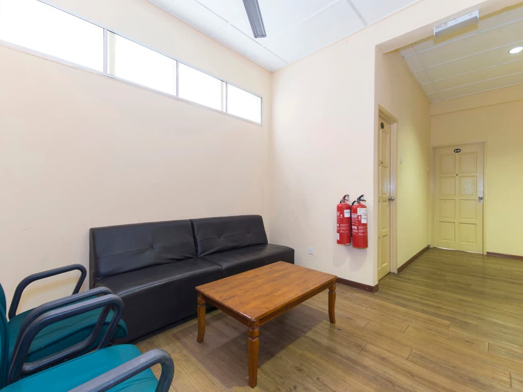 OYO 415 Straits Settlement Inn - photo 25