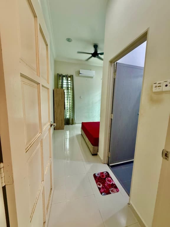 Homestay Selesa KKT Guesthouse - photo 13