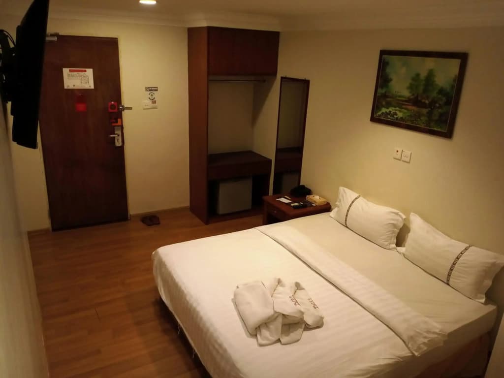 Hotel DeLeeton - photo 2