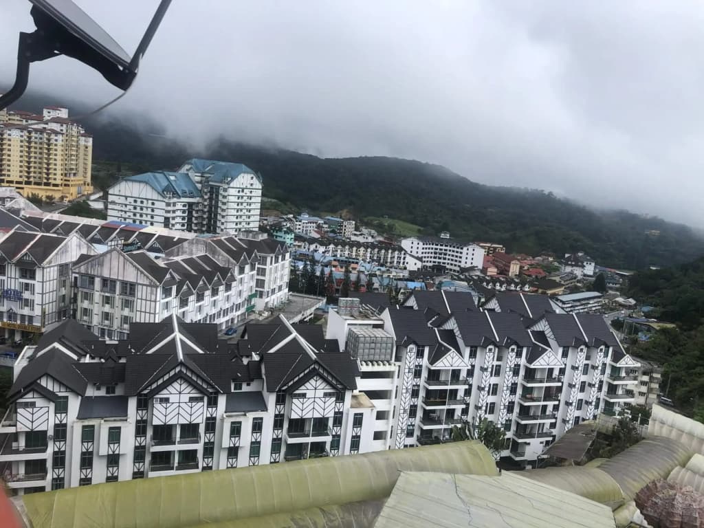 Ramadhina Eagle Eye View Home2stay Emerald Avenue - photo 18