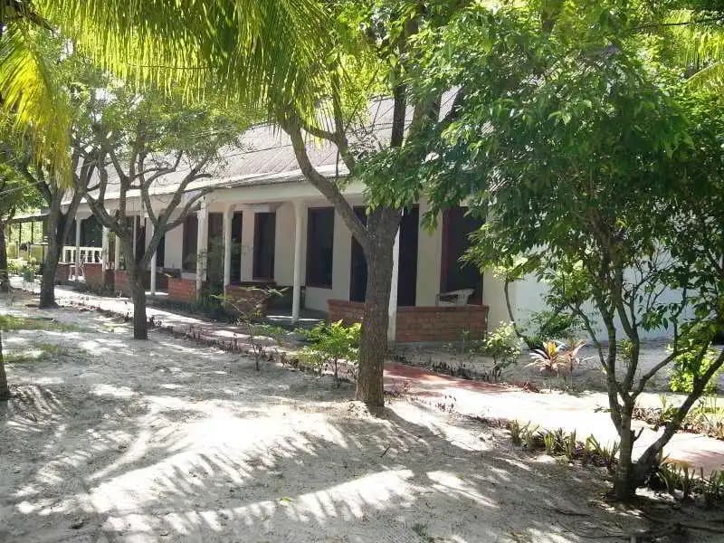 Charlie Motel & Restaurant - photo 3