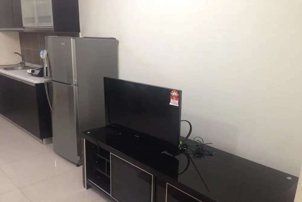 Royal Apartments at Taragon KL - photo 16
