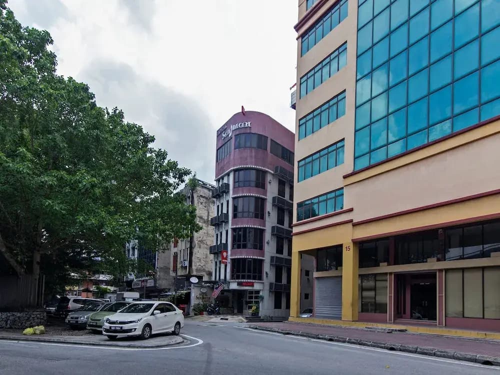 OYO 124 Hotel Seniman Sentul - photo 1