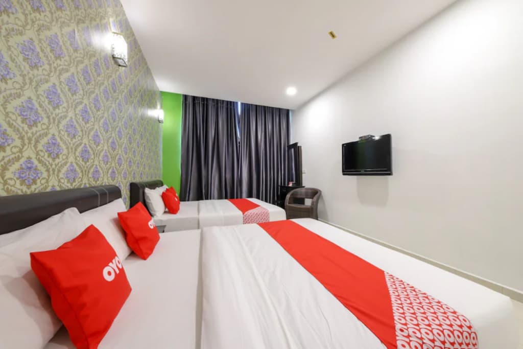 OYO 89497 Dream Nur Hotel - photo 5