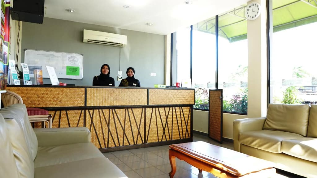 Baron Waterfront Hotel - photo 11