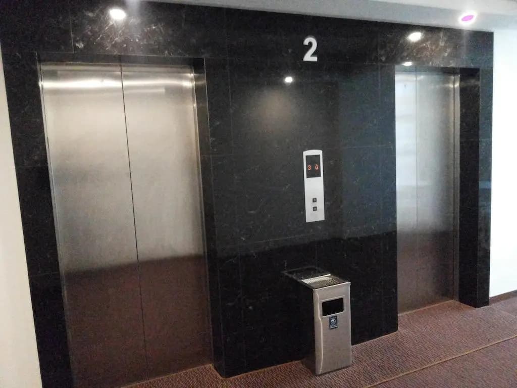 Eminent Hotel - photo 12