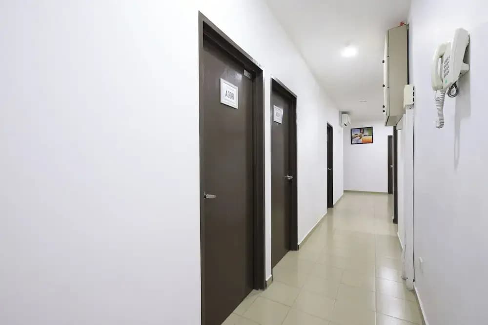 OYO 89497 Dream Nur Hotel - photo 12