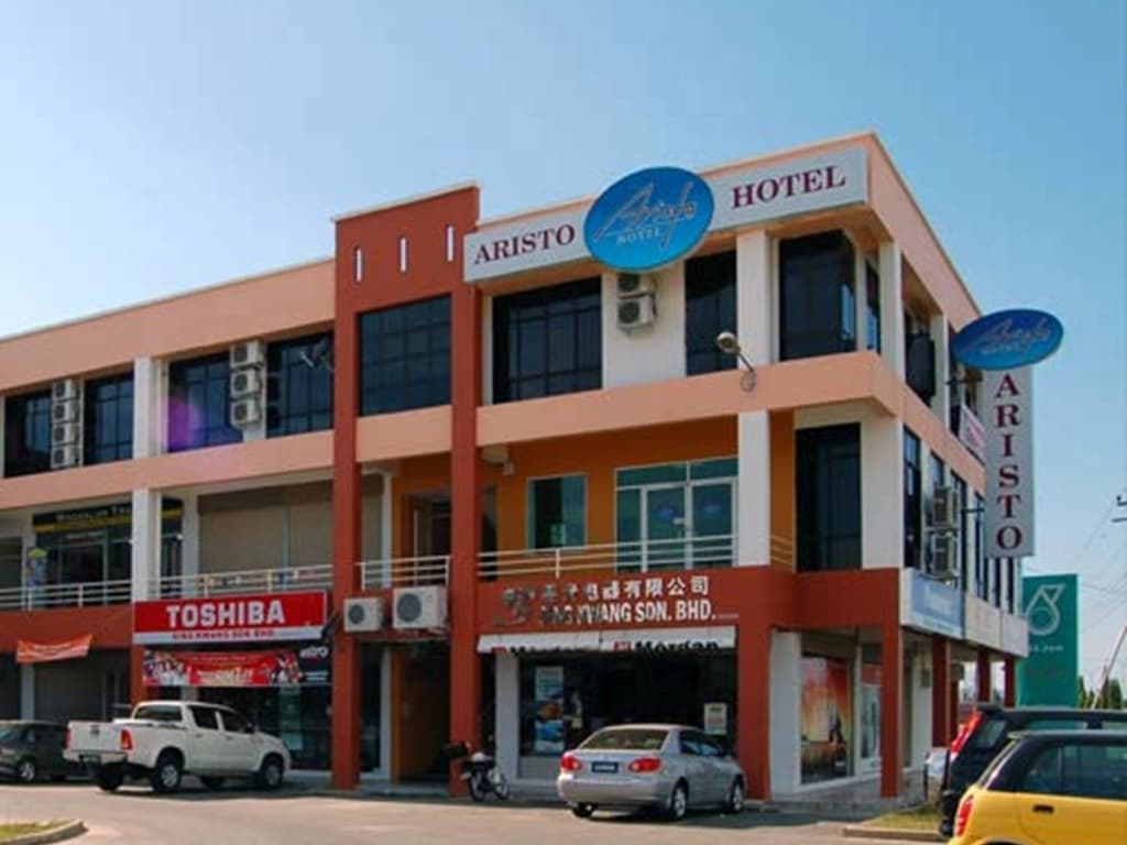 Aristo Hotel @ Putatan - photo 3
