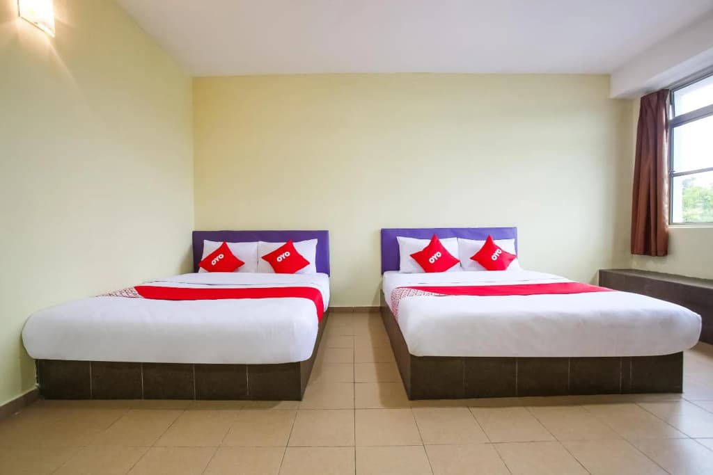 OYO 89585 Hotel Happy Inn - photo 17