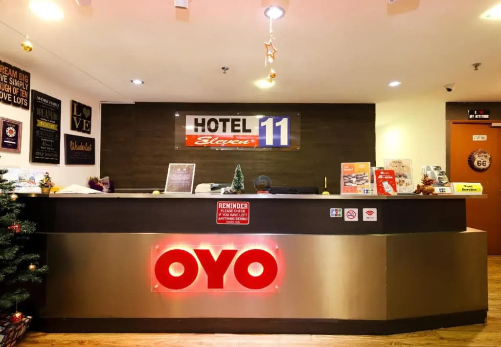 Lucky 11 Hotel - photo 23