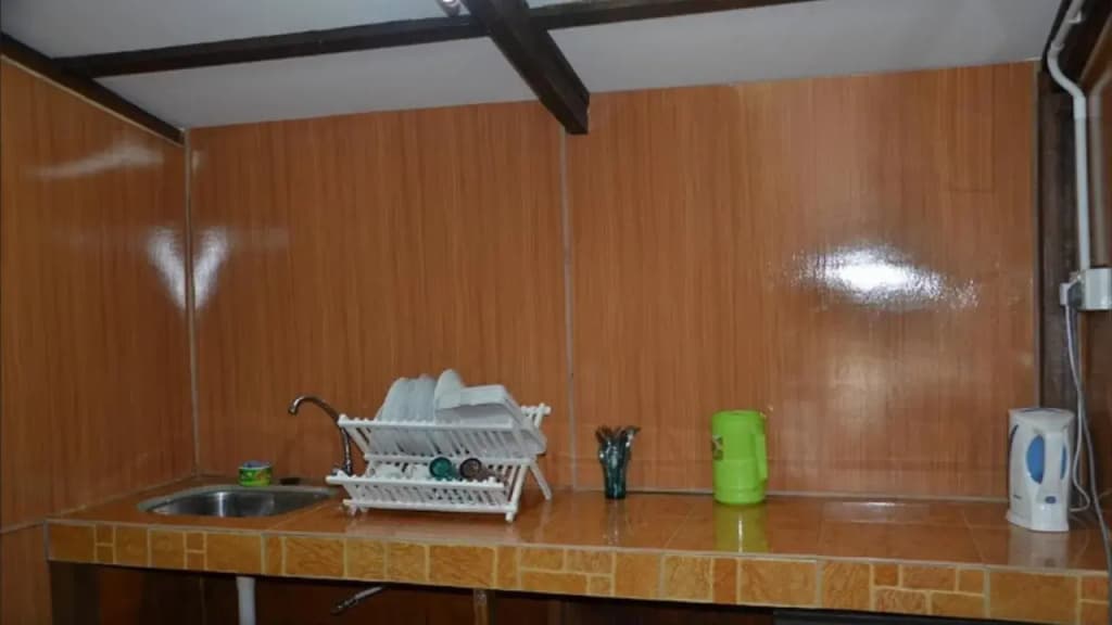Izz Room Motel - photo 16