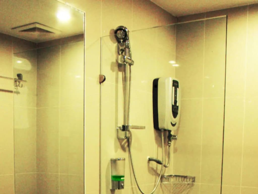 Adel Hotel - photo 10