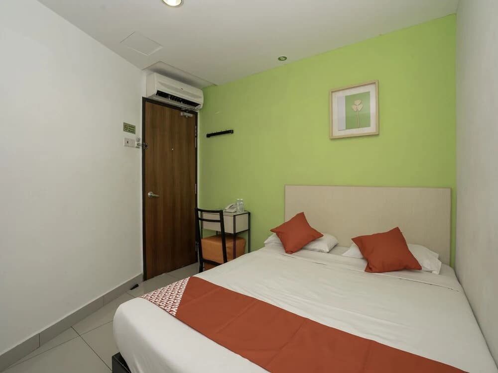 Happy 92 Hotel - photo 1