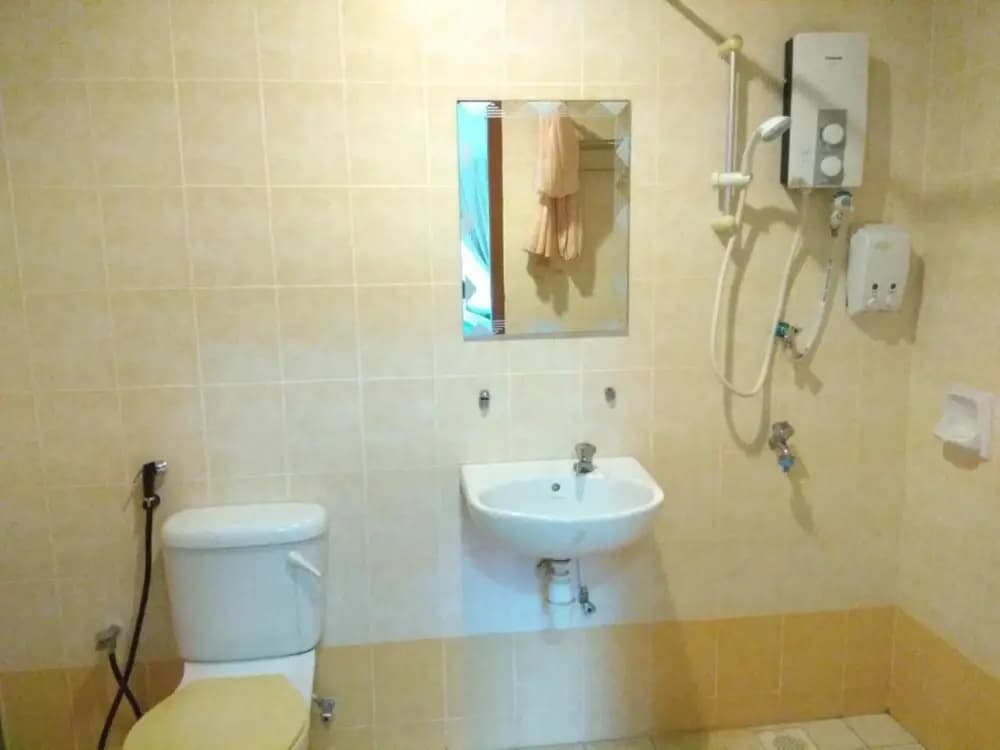Suria Service Apartments @ Bukit Merak Laketown Resort by Oyo - photo 7