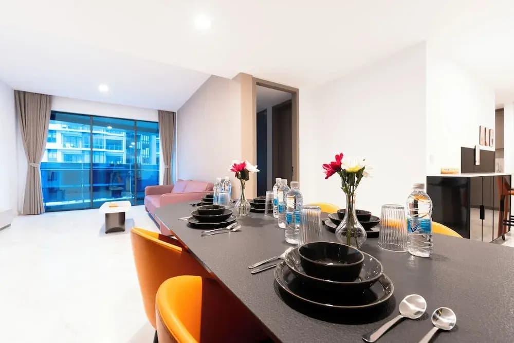 Moonway Luxury Suites At Eaton Residence - photo 46