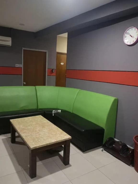 Home Inn - photo 10