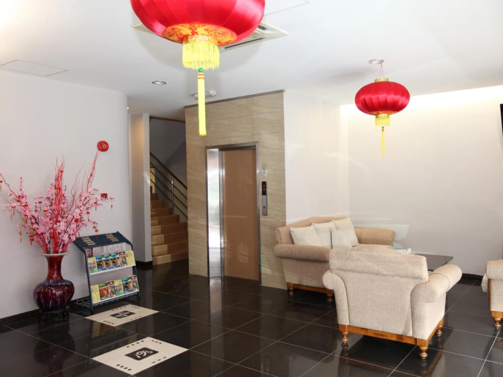 1 City Hotel - photo 11
