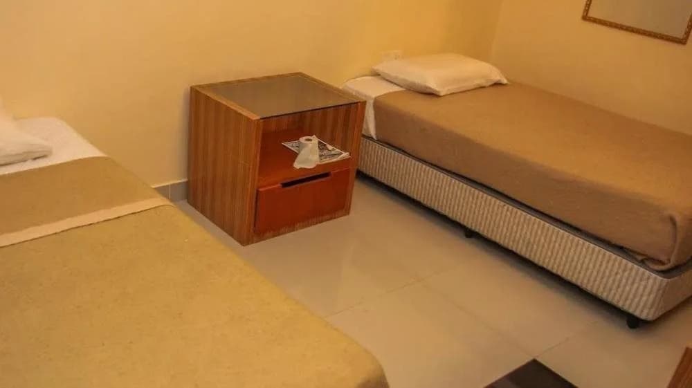Highway Hotels - Rawang - photo 1