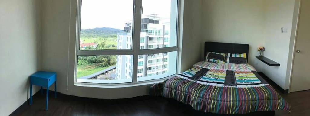Sandakan Spacious and Comfortable Pool View Condo - photo 9
