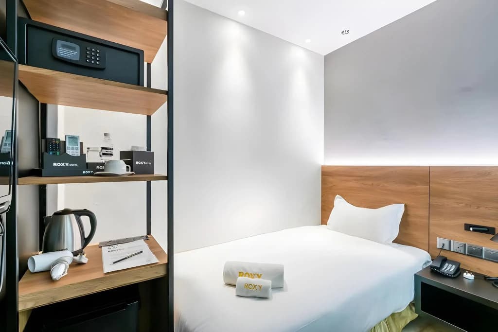 Roxy Hotel Padungan - photo 20