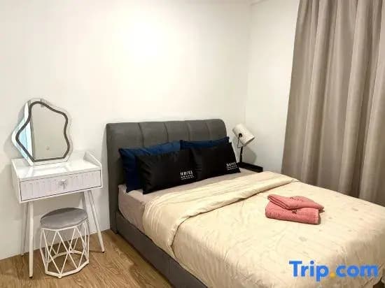 Jeff & Ricky Homestay@156 Tropic City View Condo - photo 5