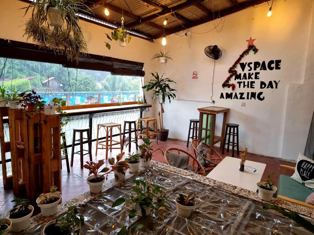 Vspace Guesthouse & Cafe - photo 3